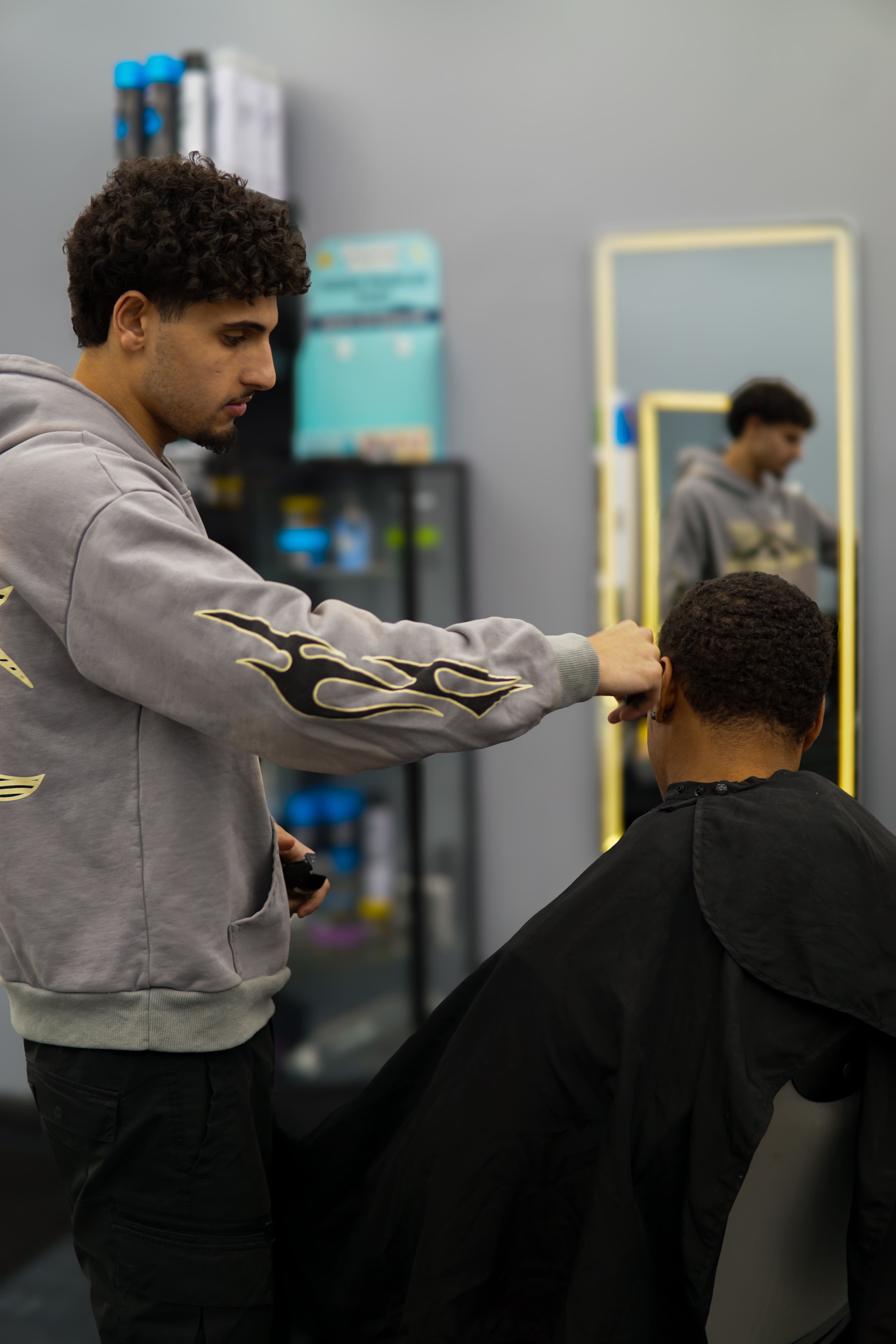 Barber RJ at work
